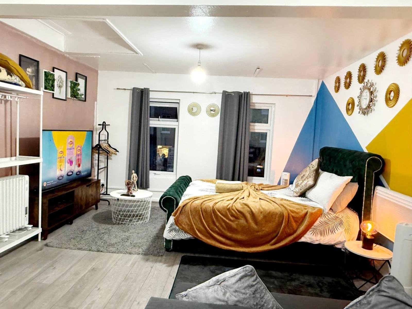 New Deluxe Apt-2 Apartment *